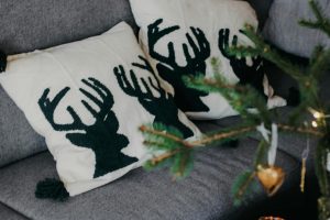 Bantal Sofa Motif Natal